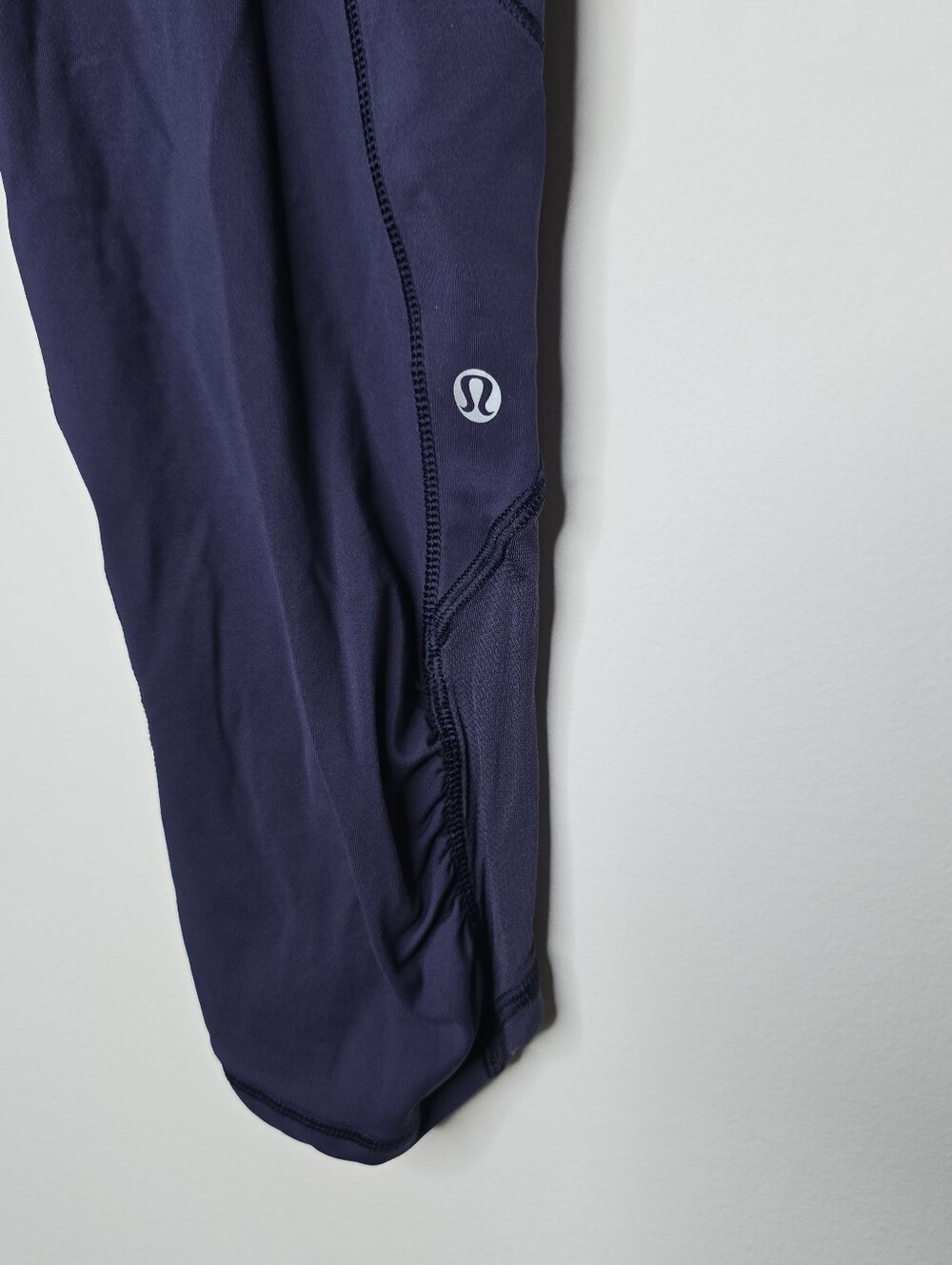 Lululemon Run A Marathon II Cropped Legging Size 8 - Picture 4 of 7